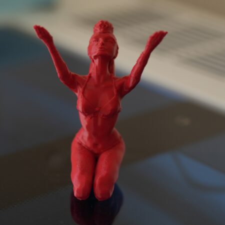 3D‑Printed Kneeling Red Arcane Sorceress (front)