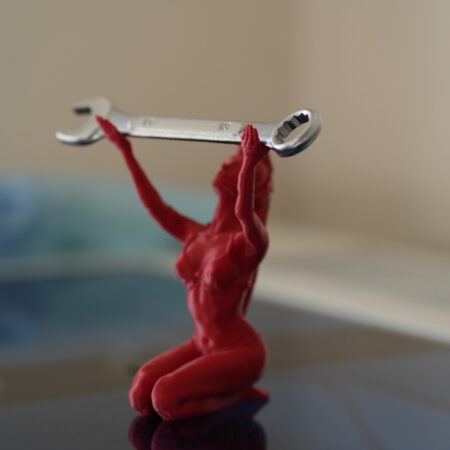 3D‑Printed Kneeling Red Arcane Sorceress (lf)