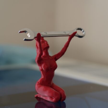 3D‑Printed Kneeling Red Arcane Sorceress (rf)