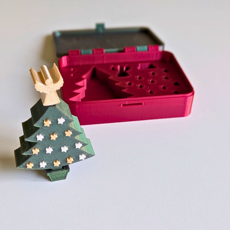 3D Printed Christmas in a Box being displayed