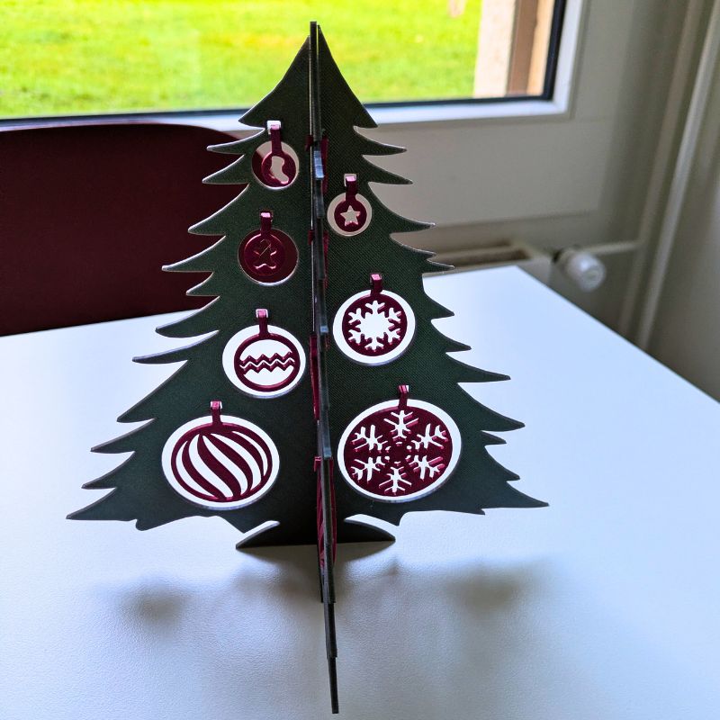 3d Printed Christmas Tree With xmas Red Baubels
